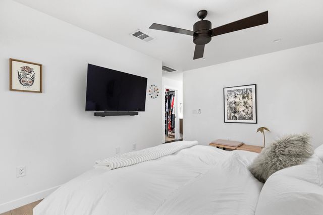 631 Tillery ST 1, Austin, TX 78702