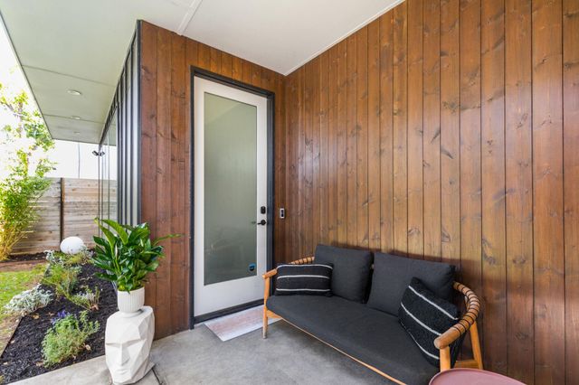 631 Tillery ST 1, Austin, TX 78702