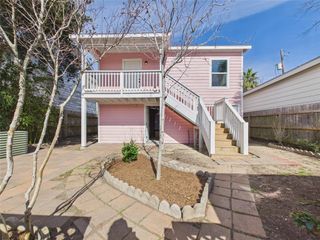 3602 Avenue S 1/2 Rear, Galveston, TX 77550