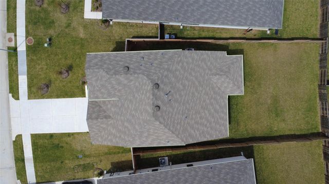 15369 Dapple Bluff Lane, Conroe, TX 77302