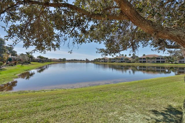 2233 S PEBBLE BEACH BOULEVARD, Sun City Center, FL 33573