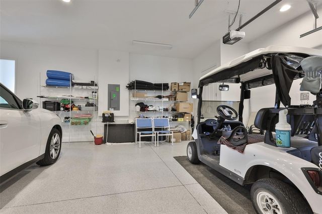 2233 S PEBBLE BEACH BOULEVARD, Sun City Center, FL 33573