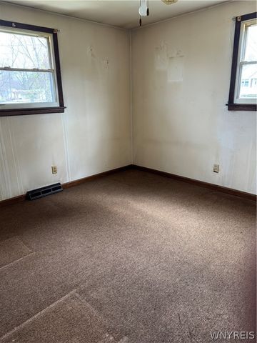 3956 Lincoln Avenue, Hamburg, NY 14075