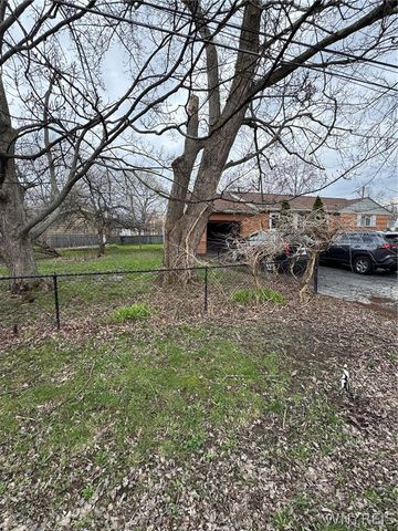 3956 Lincoln Avenue, Hamburg, NY 14075