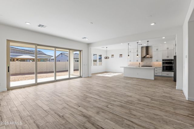 7561 W EVANS Drive, Peoria, AZ 85381