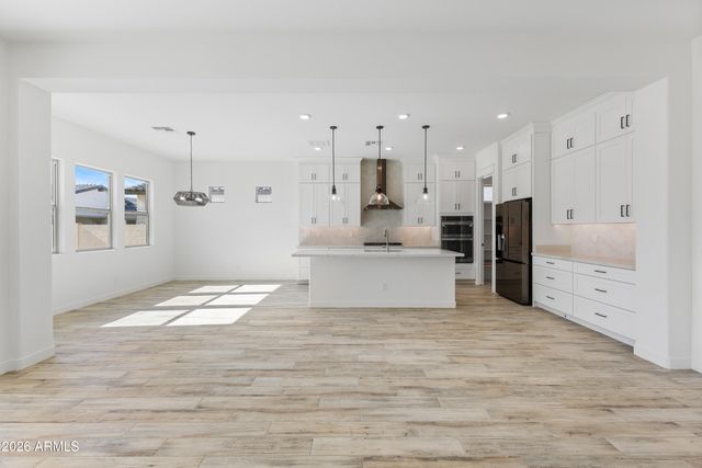 7561 W EVANS Drive, Peoria, AZ 85381