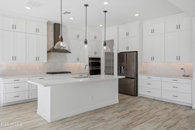 7561 W EVANS Drive, Peoria, AZ 85381