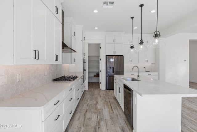 7561 W EVANS Drive, Peoria, AZ 85381