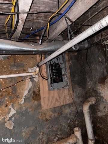 6056 REGENT ST, Philadelphia, PA 19142