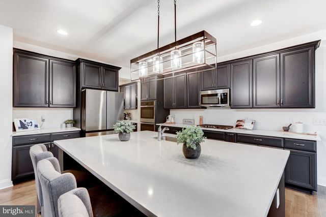 1806 S CENTRAL PARK DR, Middletown, DE 19709
