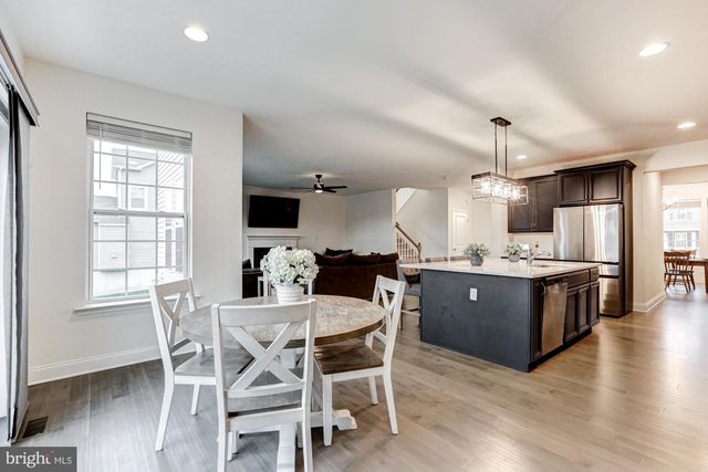 1806 S CENTRAL PARK DR, Middletown, DE 19709