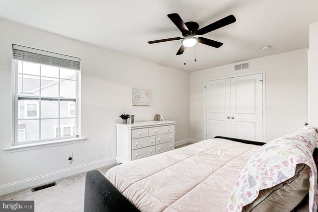 1806 S CENTRAL PARK DR, Middletown, DE 19709