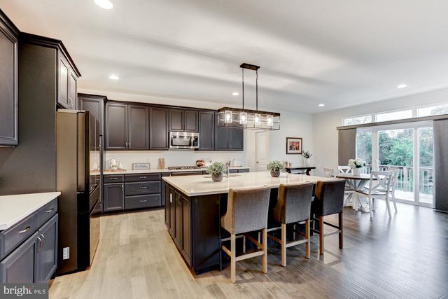 1806 S CENTRAL PARK DR, Middletown, DE 19709