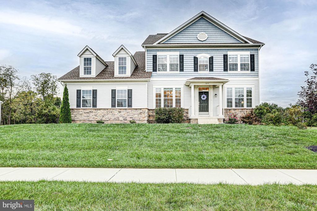 1806 S CENTRAL PARK DR, Middletown, DE 19709