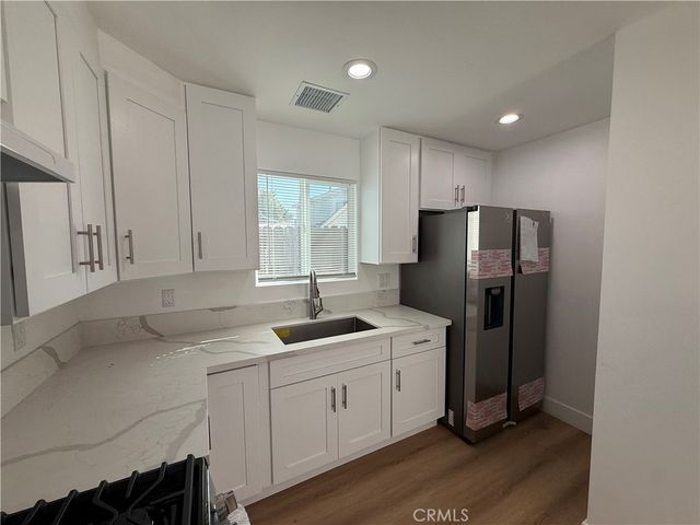 2808 Exposition Pl, Los Angeles, CA 90018