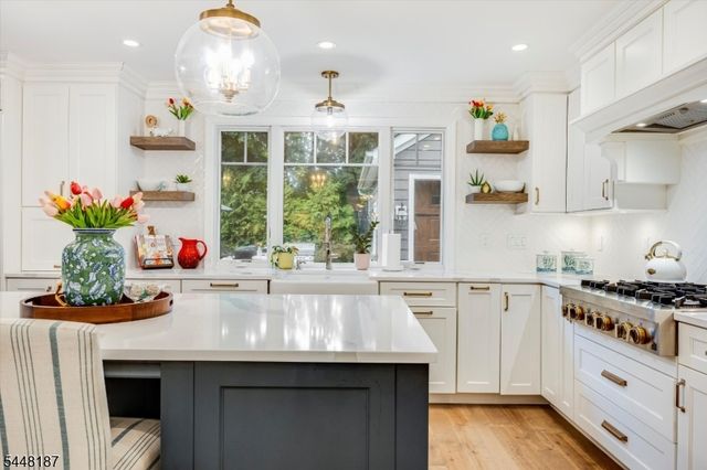 24 Ridge Rd, Glen Rock Boro, NJ 07452