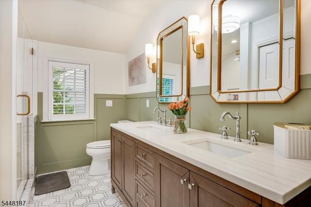 24 Ridge Rd, Glen Rock Boro, NJ 07452