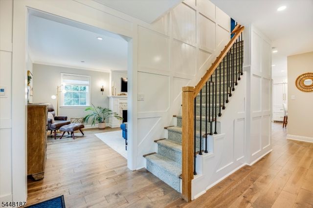 24 Ridge Rd, Glen Rock Boro, NJ 07452