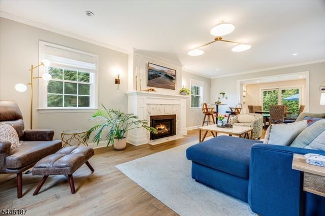 24 Ridge Rd, Glen Rock Boro, NJ 07452