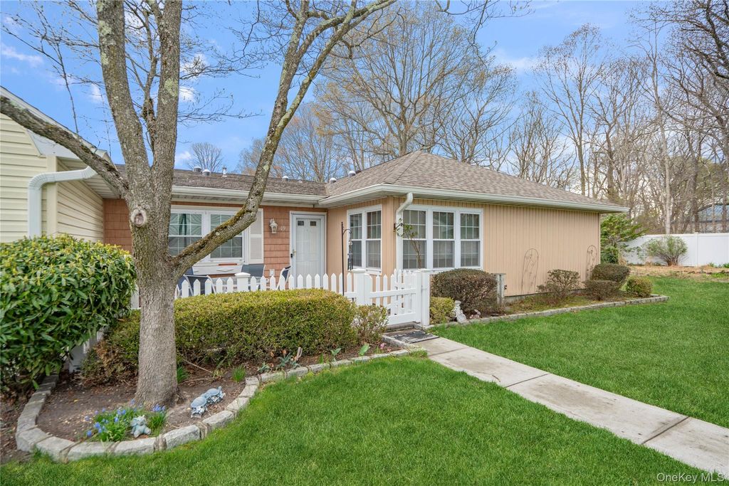 109 Revere Drive, Sayville, NY 11782