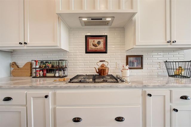 8930 Tall Oaks Drive, Guthrie, OK 73044
