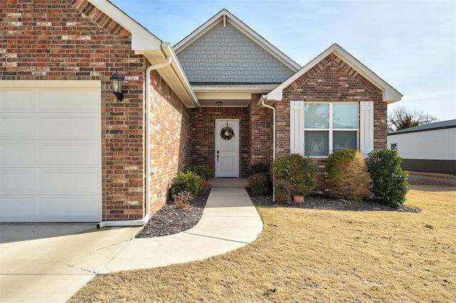 8930 Tall Oaks Drive, Guthrie, OK 73044