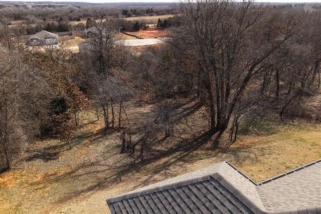 8930 Tall Oaks Drive, Guthrie, OK 73044