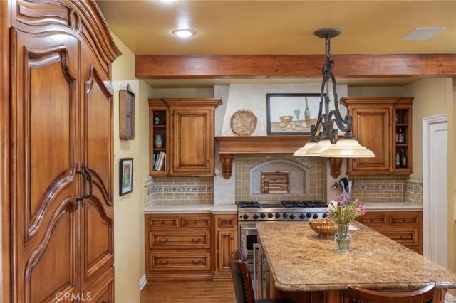 3594 Castle Reagh Place, Riverside, CA 92506