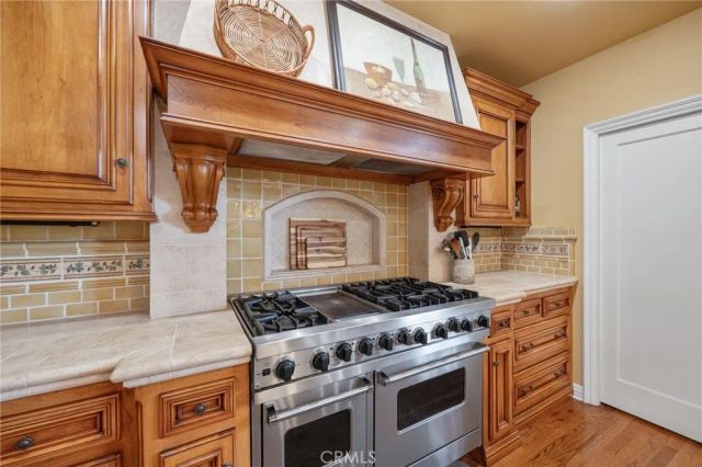 3594 Castle Reagh Place, Riverside, CA 92506