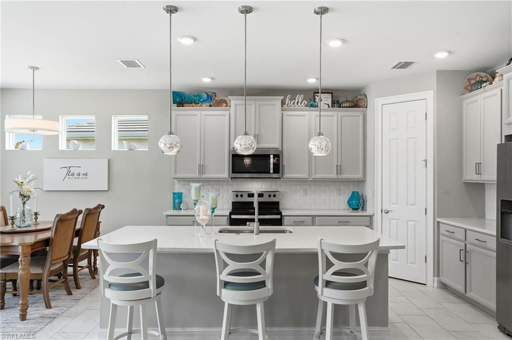 16530 Seagate PL, BONITA SPRINGS, FL 34135 — photo 3