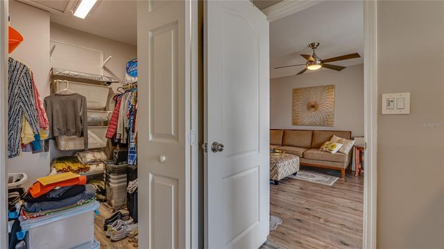 6145 113TH STREET 415, Seminole, FL 33772