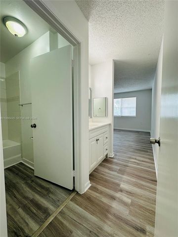 8102 SW 21st Ct 8102, Miramar, FL 33025