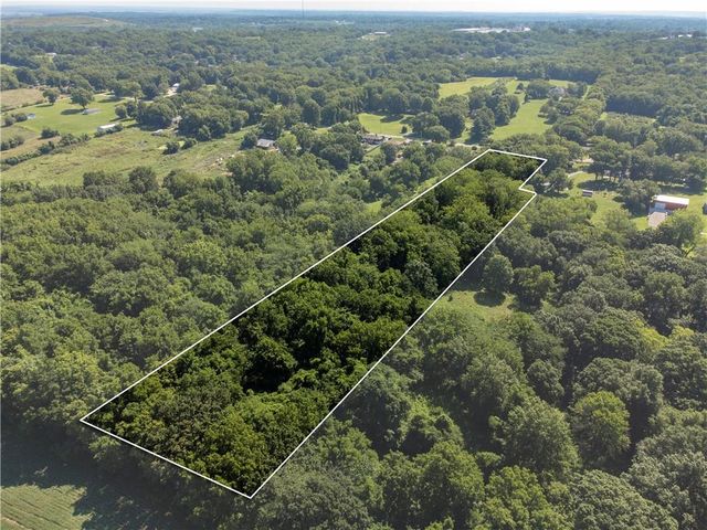 604 N Dickinson Road, Independence, MO 64050