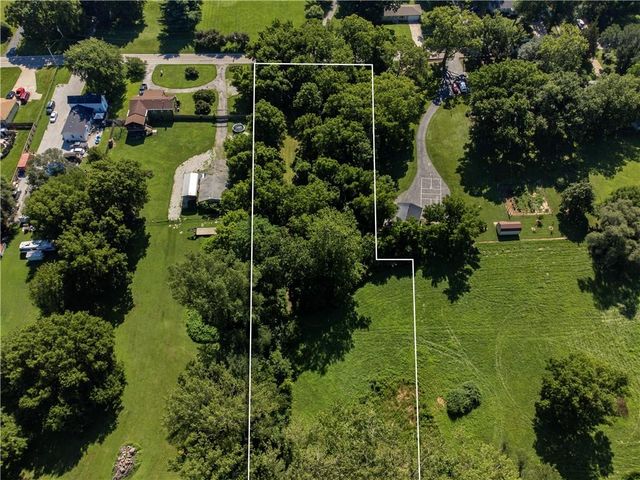 604 N Dickinson Road, Independence, MO 64050