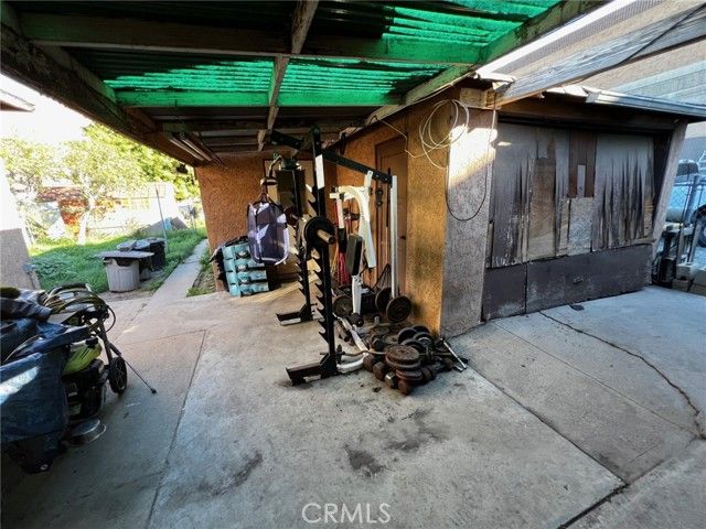 111 N Belle Avenue, Corona, CA 92882