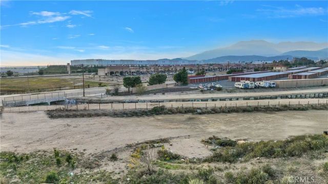 10 Kendall Dr, San Bernardino, CA 92407