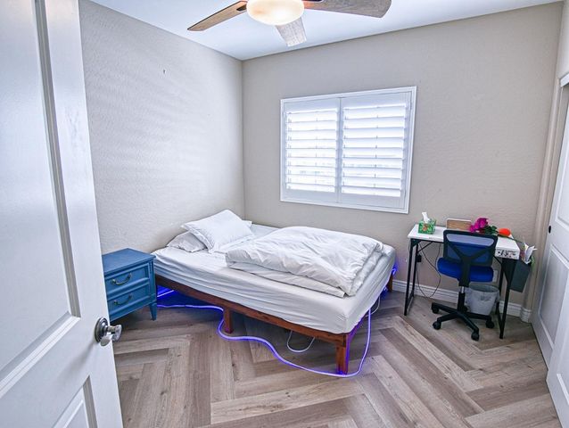 7609 E Indian Bend Road 2009, Scottsdale, AZ 85250