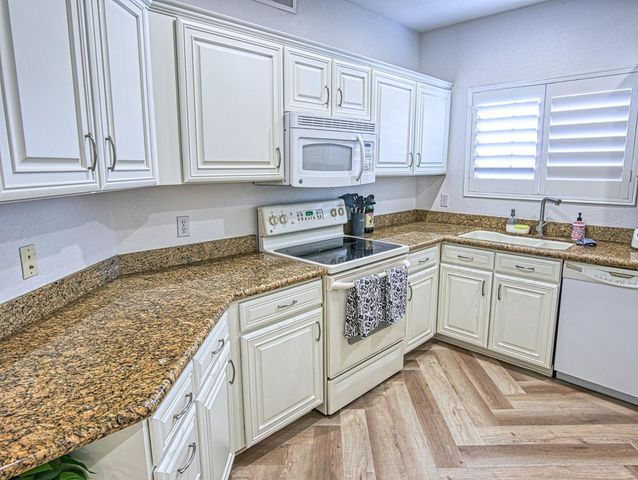 7609 E Indian Bend Road 2009, Scottsdale, AZ 85250