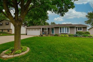 1135 SHARIE LANE, Green Bay, WI 54304