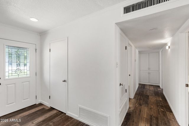 317 E GRISWOLD Road, Phoenix, AZ 85020