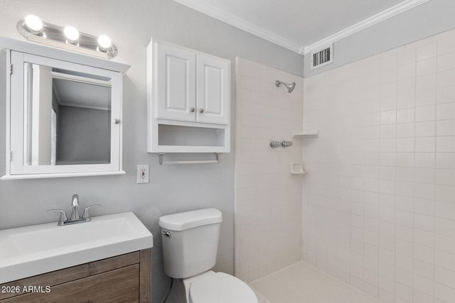 317 E GRISWOLD Road, Phoenix, AZ 85020