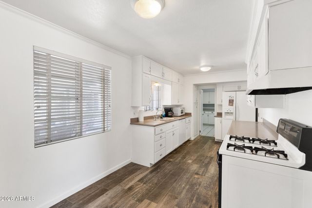 317 E GRISWOLD Road, Phoenix, AZ 85020