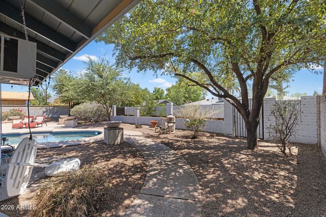 317 E GRISWOLD Road, Phoenix, AZ 85020