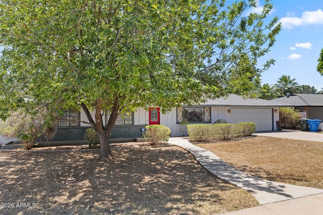 317 E GRISWOLD Road, Phoenix, AZ 85020