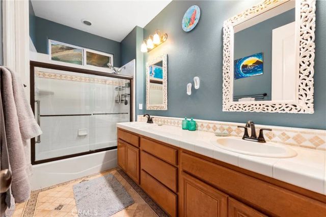 29161 Harmony Way, Saugus, CA 91390