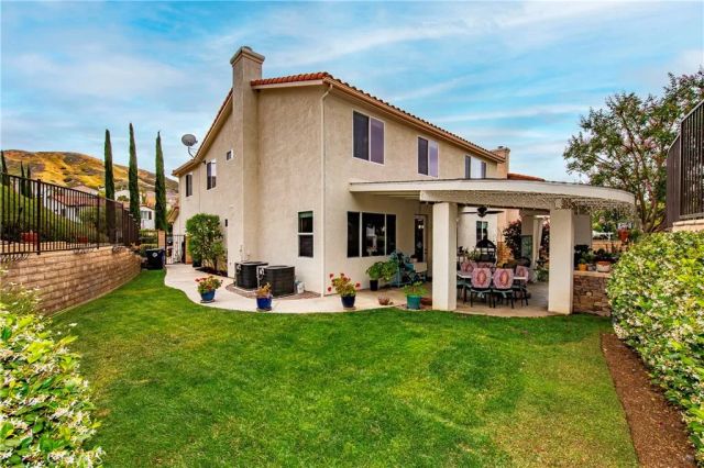 29161 Harmony Way, Saugus, CA 91390
