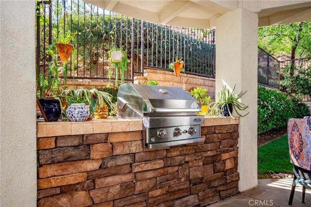 29161 Harmony Way, Saugus, CA 91390