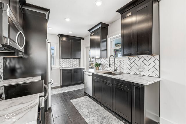 5409 Carrollton Avenue, Indianapolis, IN 46220