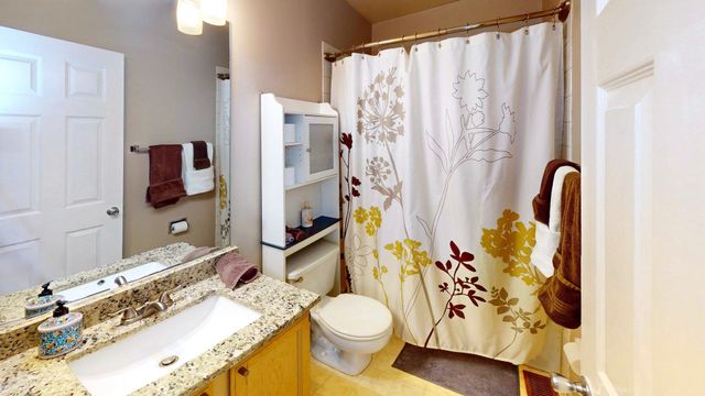 244 Millers Crossing 244, Itasca, IL 60143