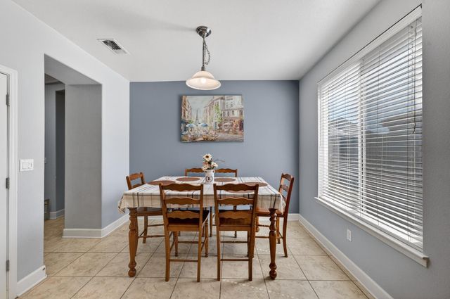 1404 High Noon Dr, Plumas Lake, CA 95961